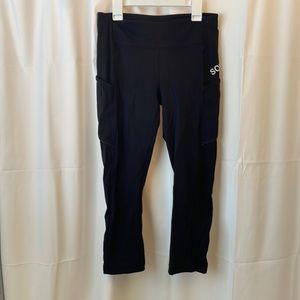Lululemon Fast and Free, Midrise, crop leggings. Size 6